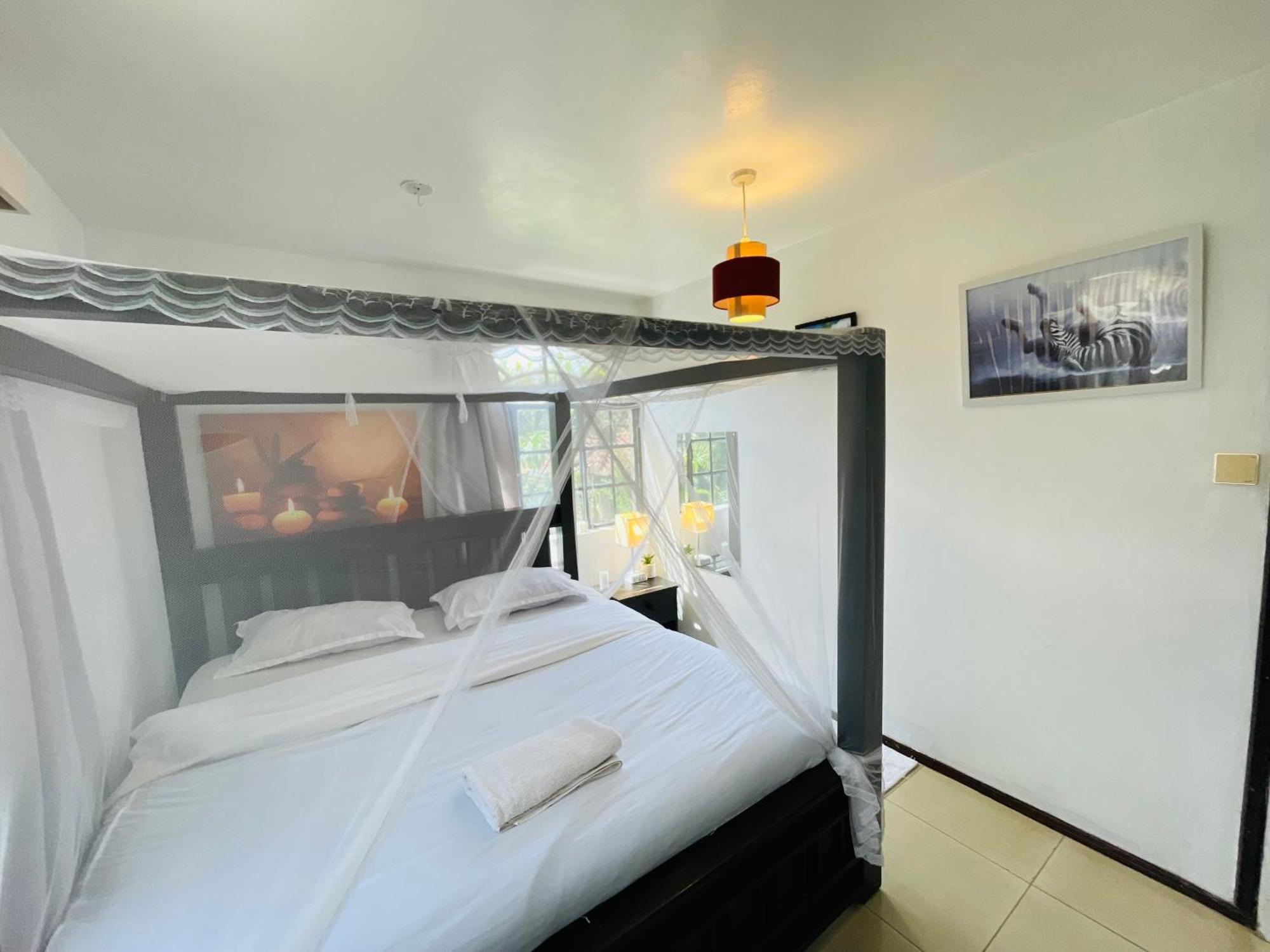 Modern Luxe Apartment With King Bed In Karen Nairobi Exterior foto